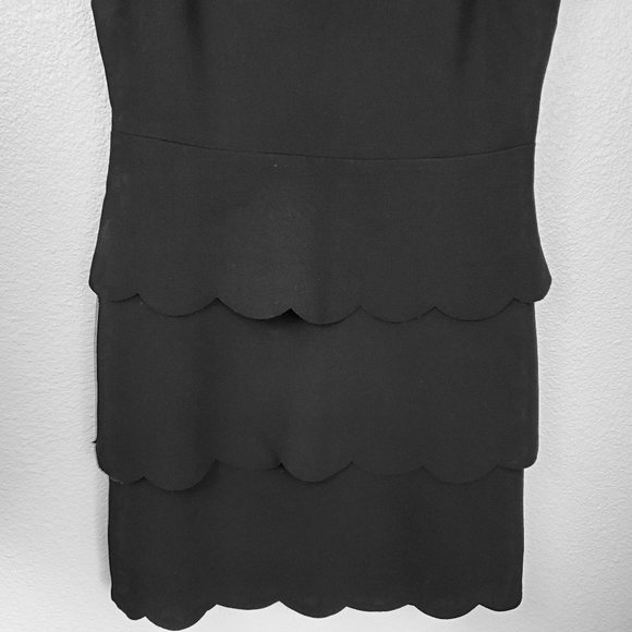 Ann Taylor LOFT Scallop Tiered Shift Dress 00P - Picture 4 of 8